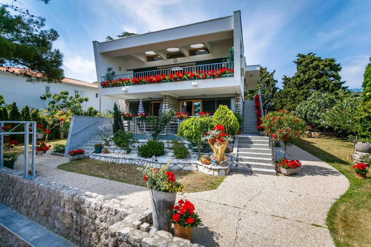 Nada Apartament *